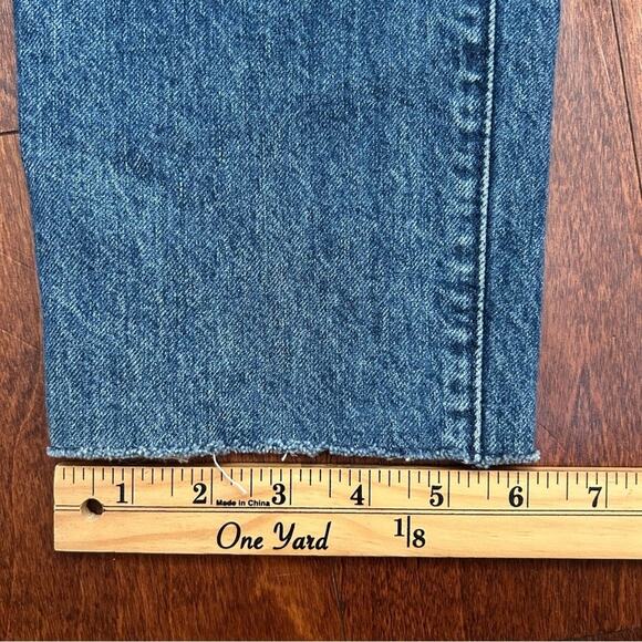 Abercrombie and Fitch High Waisted Paper Bag Mom Jeans with Belt, Size 27/4R - Picture 11 of 12